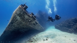 WRECK DIVER